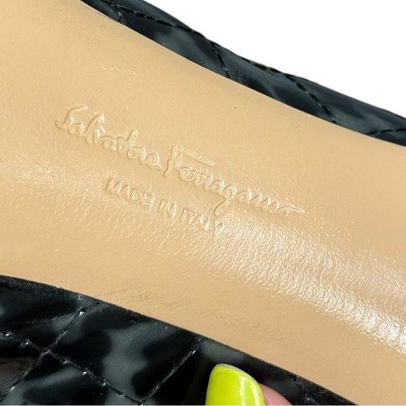 Salvatore Ferragamo Talia Quilted Patent Leather Pumps Black/Grey Size 8 - Picture 6 of 15